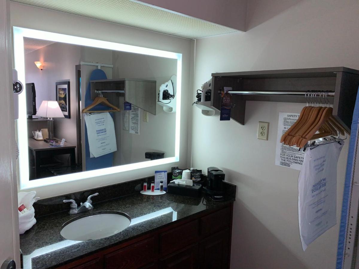 Baymont By Wyndham Eden Motel Bagian luar foto